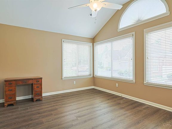 5th image of 3393 Ravine Pl
