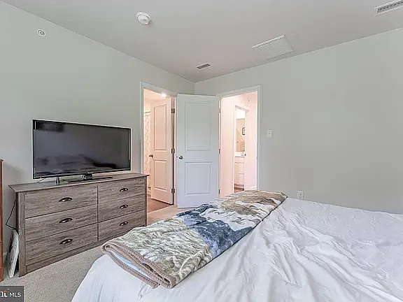 235 Hamilton Ln — Photo 18