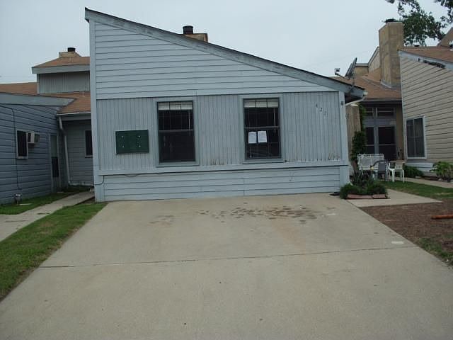 1st image of 427 Lake Highland Dr