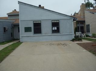 427 Lake Highland Dr, Lake Dallas, TX 75065