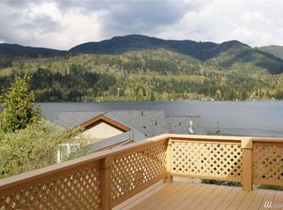 52 N Point Dr, Bellingham, WA 98229