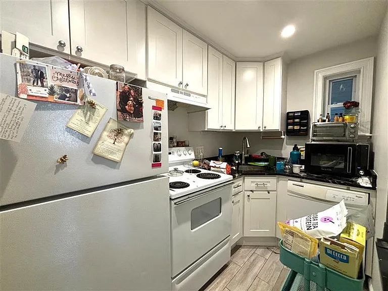 1139 Broadway St #5 — Photo 5