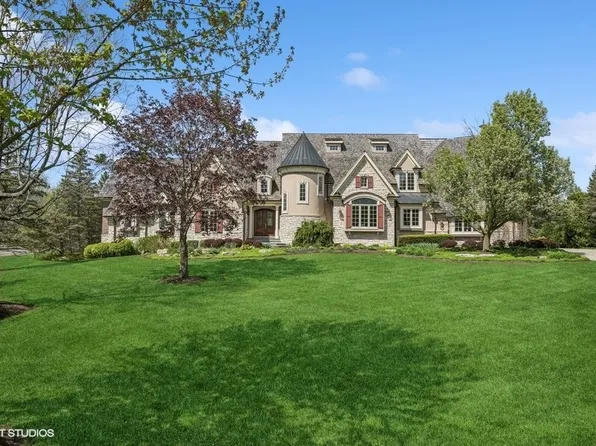 55 New Abbey Dr, Inverness, IL 60010