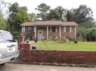 5705 Crestview Dr, Adamsville, AL 35005