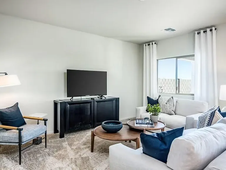 24400 W Verlea Dr — Photo 3