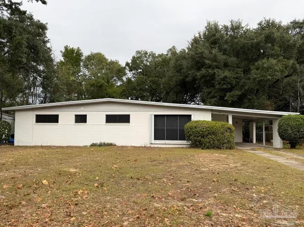 704 Woodland Dr, Pensacola, FL 32503