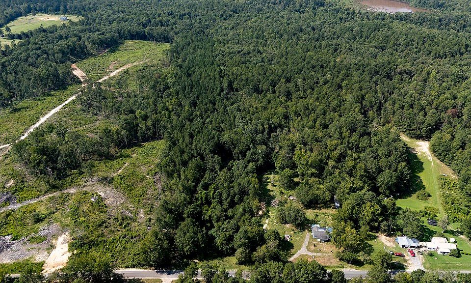 2nd image of 2322 Ridge Rd