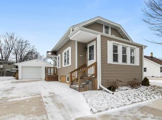 1538 N 27th St, Sheboygan, WI