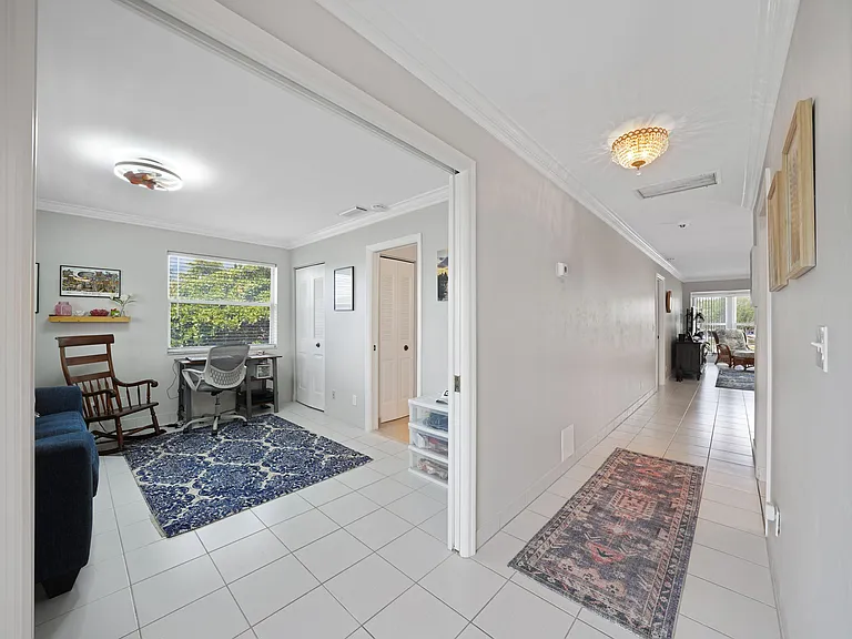 2835 SW 13th St #201 — Photo 6