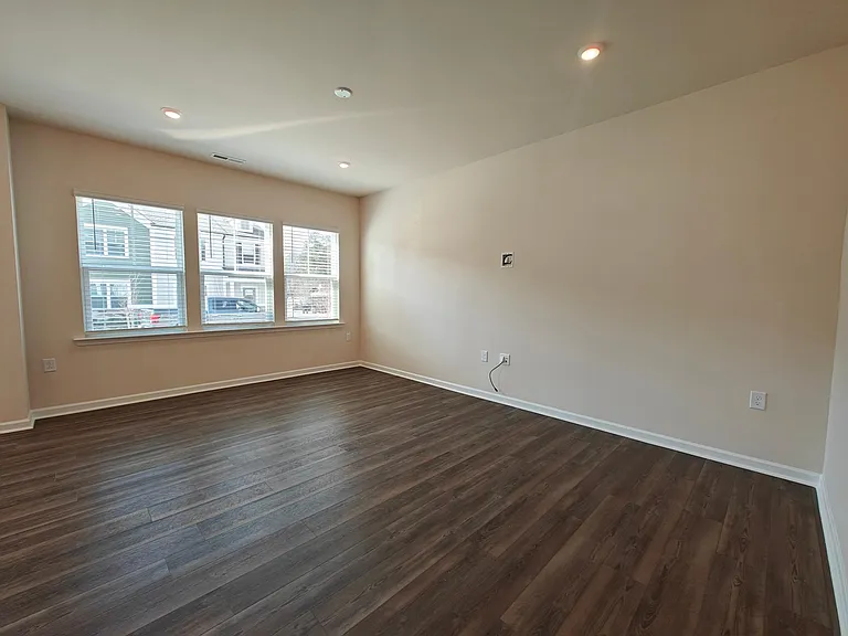 320 Ribbon Rail St — Photo 14