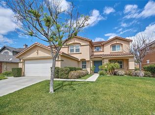535 Cedarbrook Ln, Corona, CA 92879