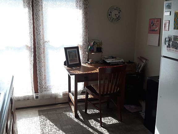 5th image of 601 W Springfield Ave #4