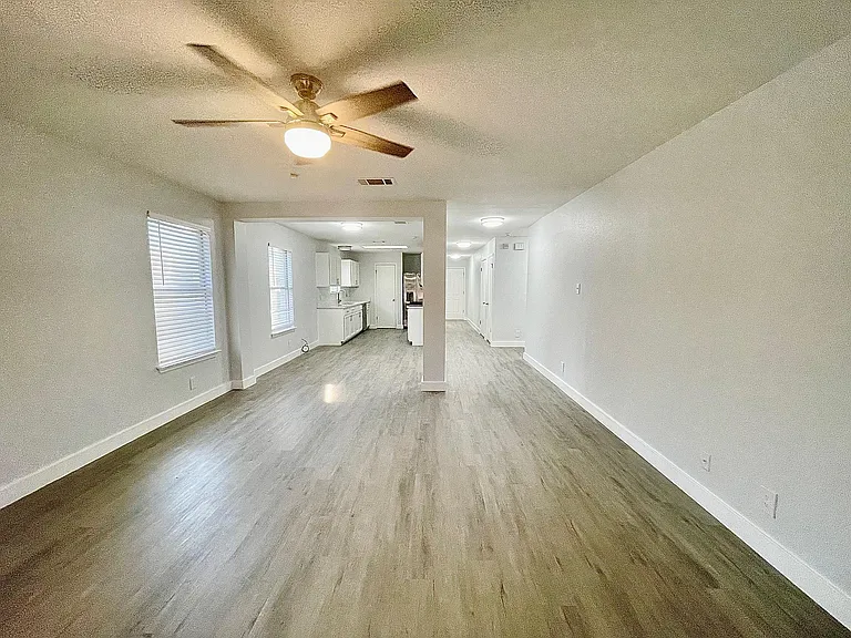 105 David Dr — Photo 5