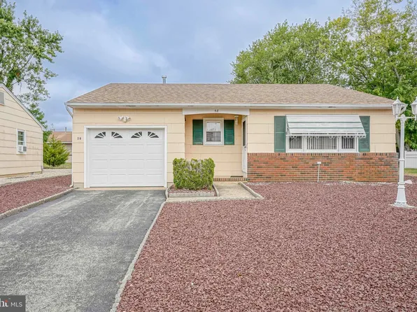 58 Westbrook Dr, Toms River, NJ 08757