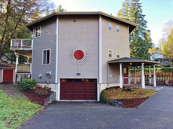 2nd image of 2667 Vincent Way