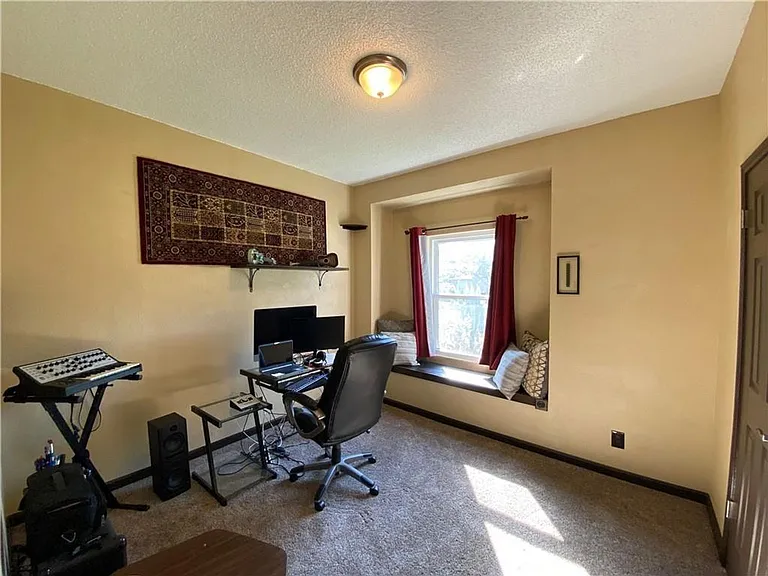 16402 Malden Dr — Photo 19
