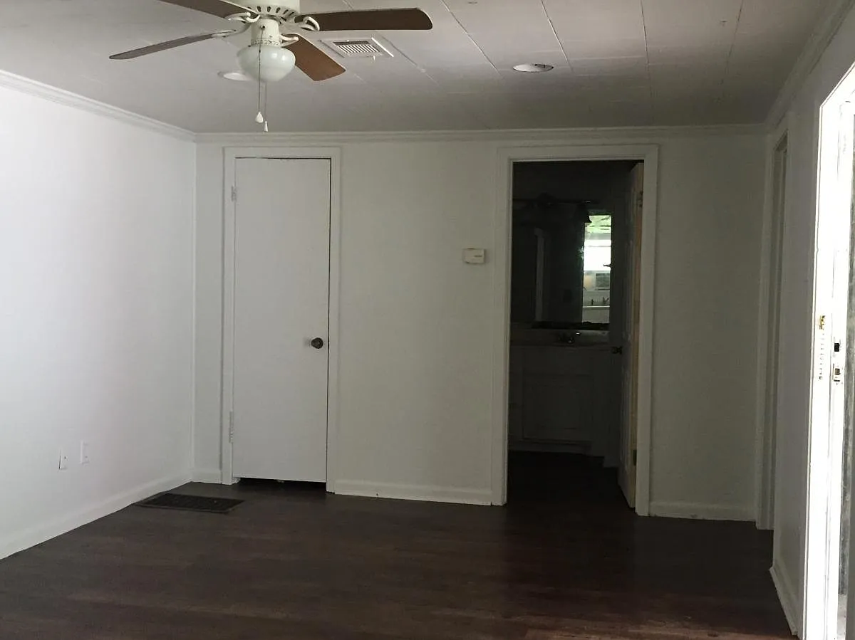 706 Blazier Street — Photo 2