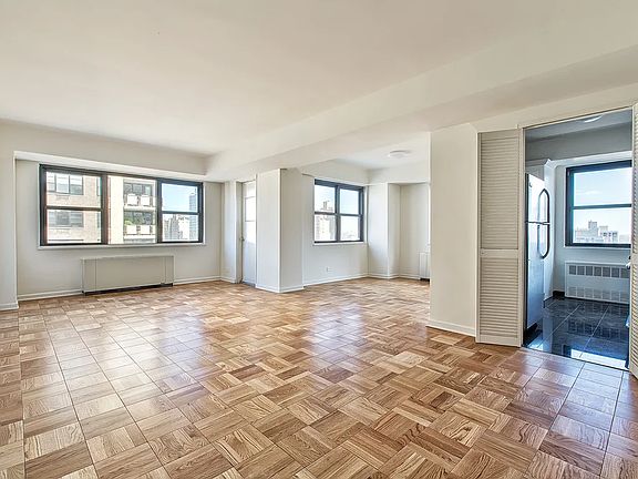3rd image of 305 E 86th St #10HE