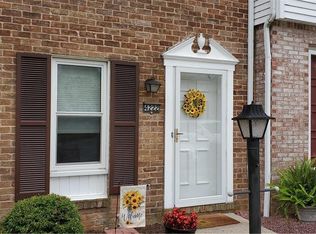 4222 Mohican Dr N, Schnecksville, PA 18078