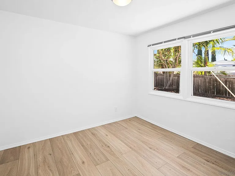 620 Minot Ave — Photo 26