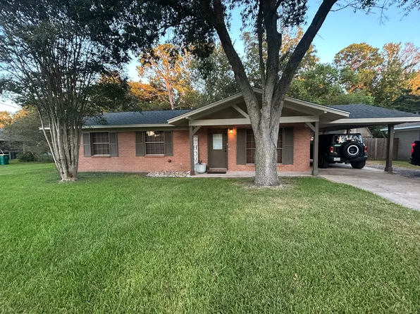 112 Alverado Dr, Long Beach, MS 39560