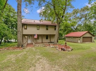 N3947 Wild Cat Rd, Poynette, WI 53955