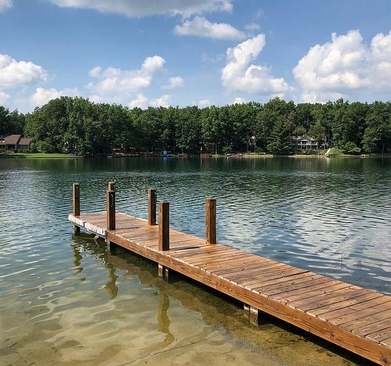 1st image of 177 Lakeshire Dr