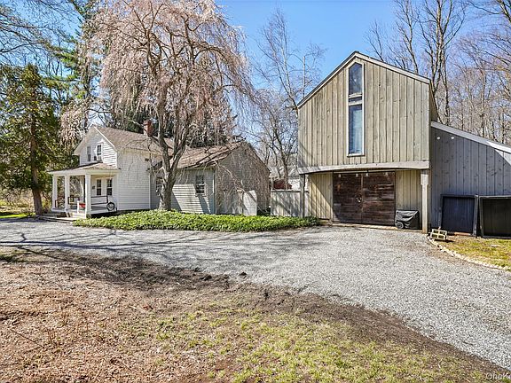 2nd image of 182 Smith Ridge Road