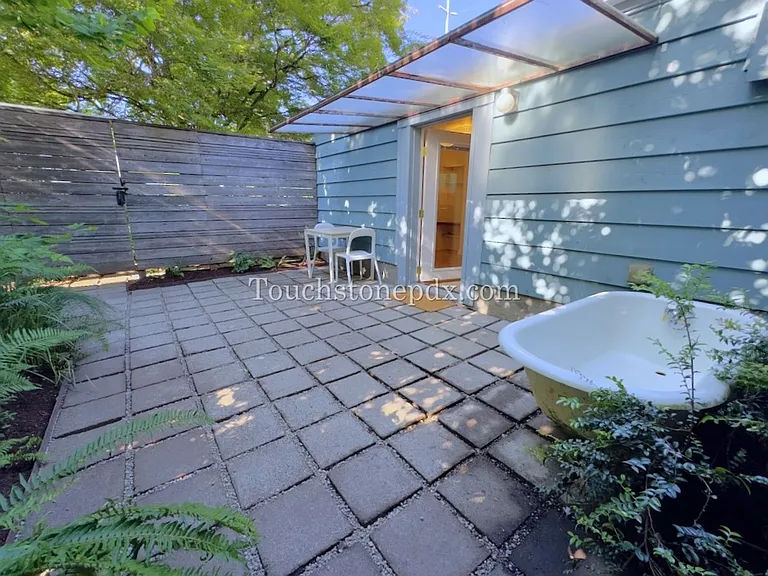 4132 SE Boise St — Photo 16