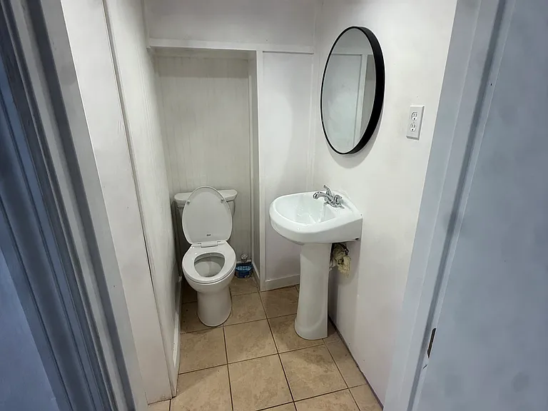 1701 Brown Ave NW #3 — Photo 8