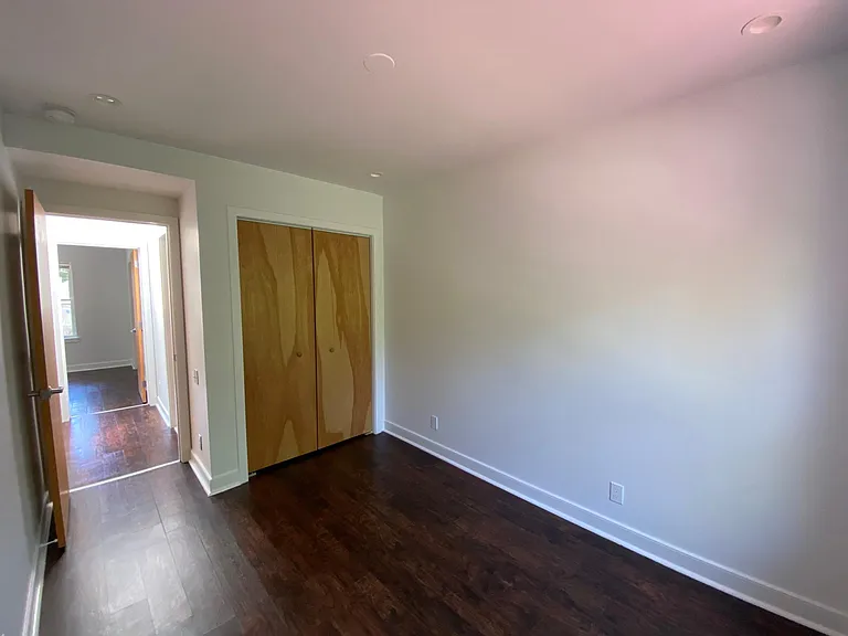 269 Montana St — Photo 18