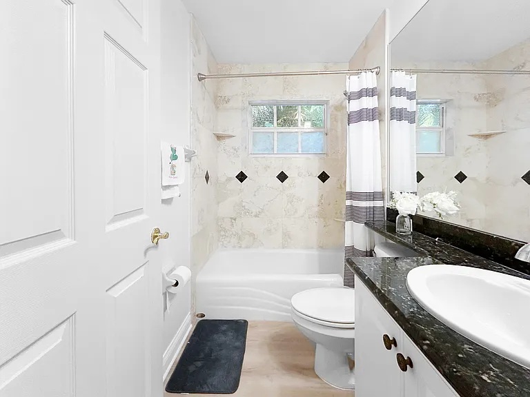 509 N Archer St — Photo 12
