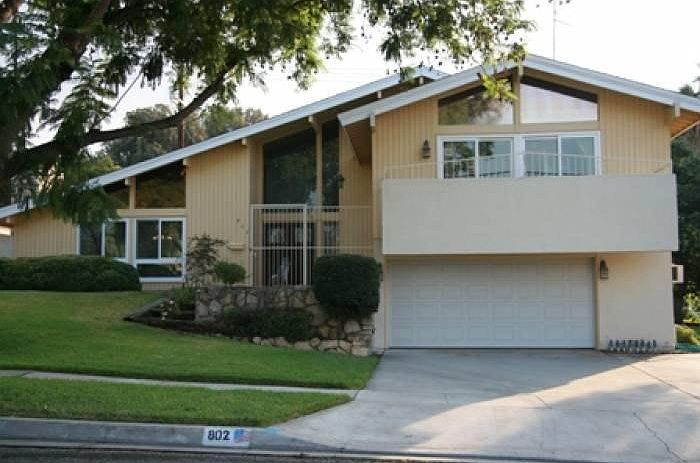 802 La Paloma