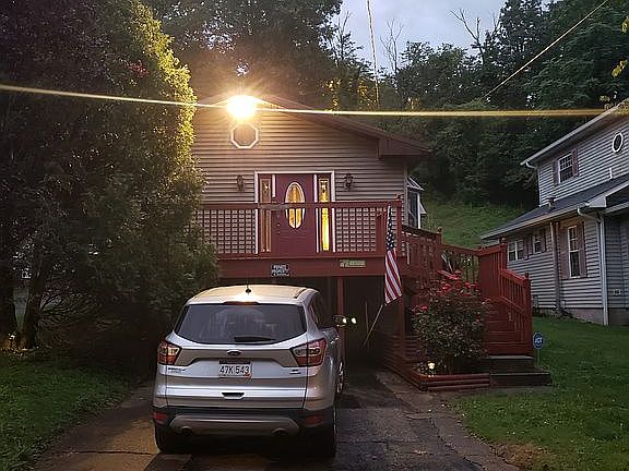 4th image of 820 Hanna Dr