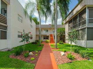 438 Capri Pl #J, Delray Beach, FL 33484