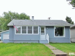 3009 3rd St W, Milan, IL 61264