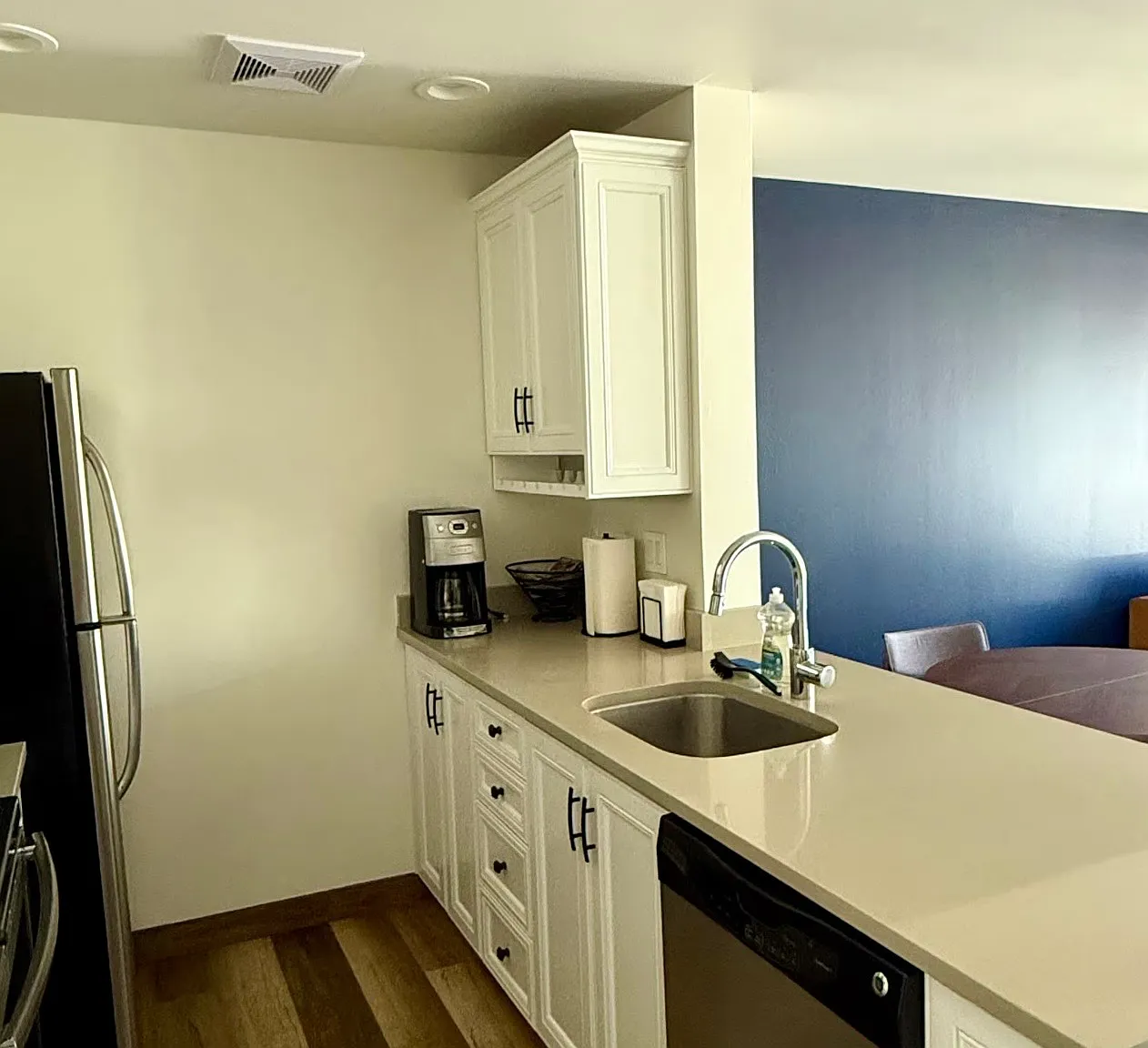 2415 2nd Ave — Photo 4