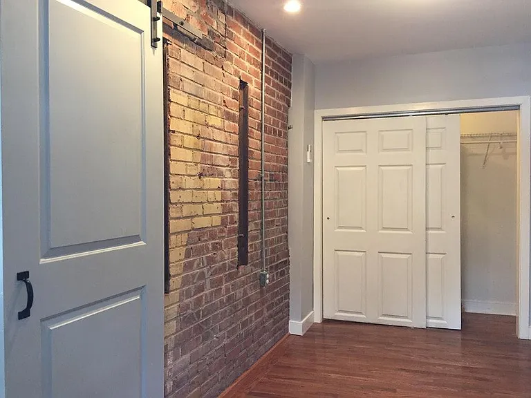 barn door detail