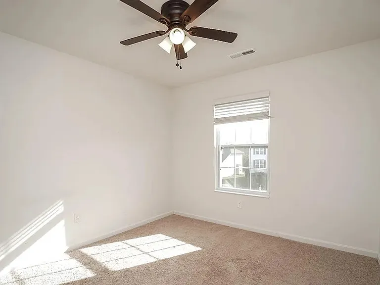 8006 Summerlin Ct — Photo 14