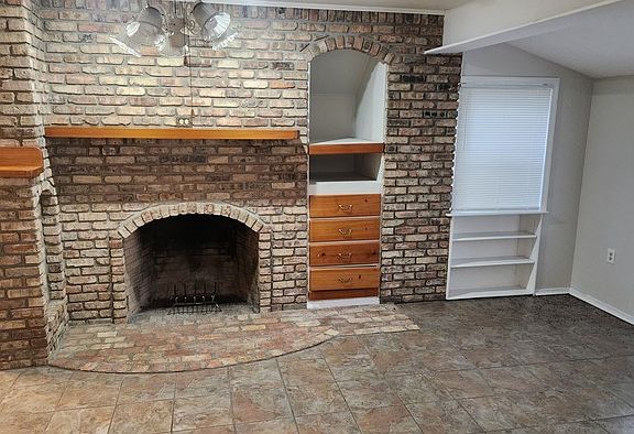 5th image of 601 Brightwood Ave