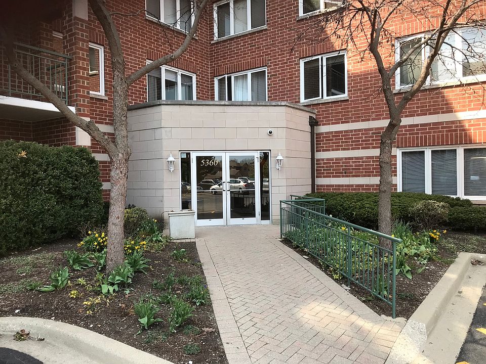 1st image of 5360 N Lowell Ave APT 202