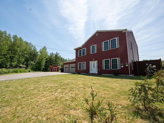 2nd image of 77 Starling Drive