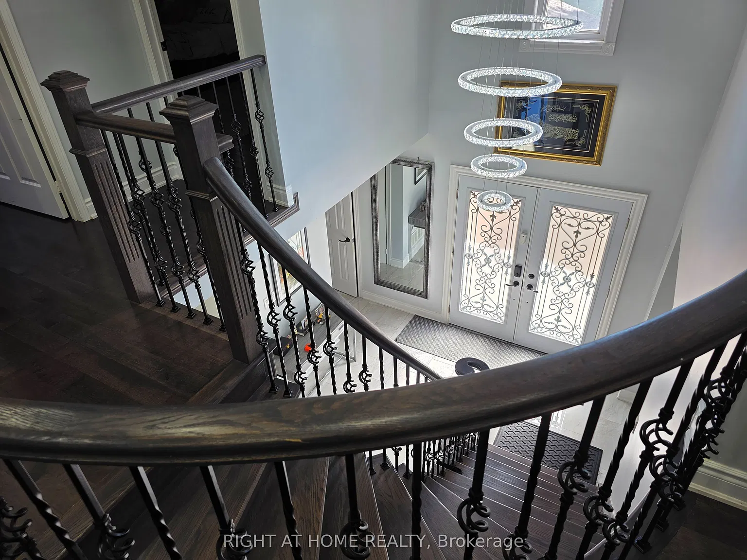 4 bed, $3,600 — Photo 2
