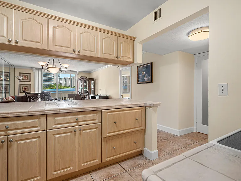 1801 S Ocean Dr #332 — Photo 45