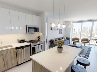 732 W Fullerton Ave #615, Chicago, IL 60614