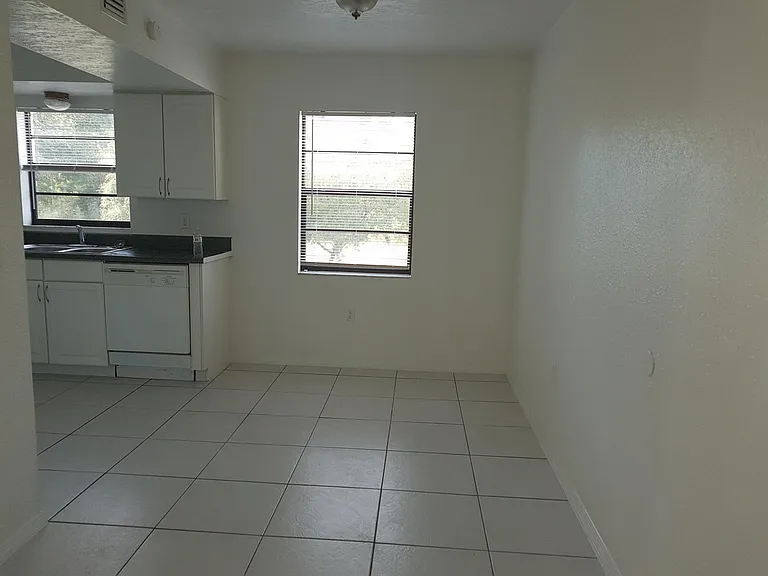 125 Beaty Ct #125 — Photo 3