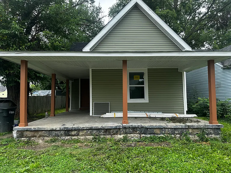2022 S Jefferson St — Photo 2