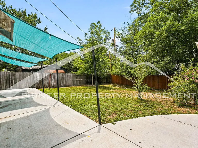 2733 S Glencoe St — Photo 19