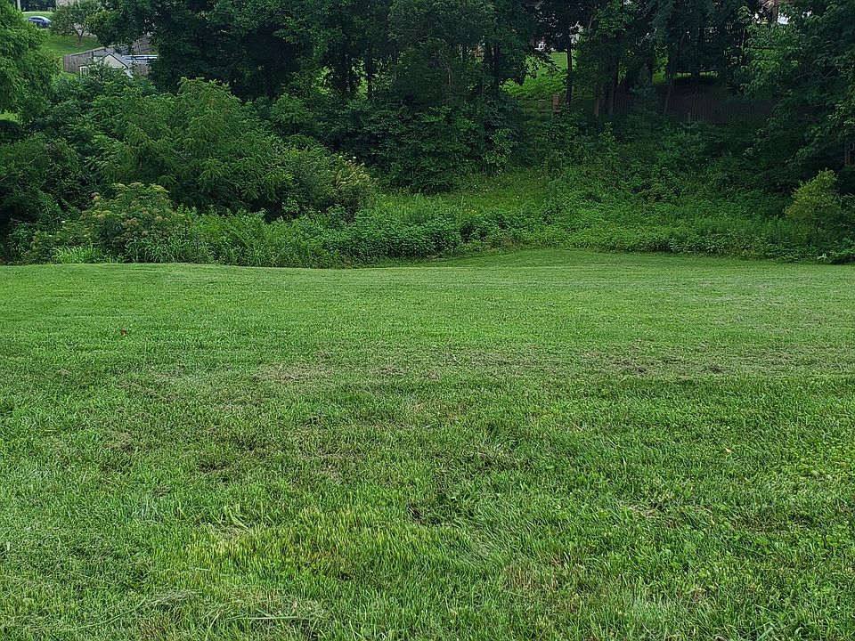 2nd image of 4027 Summit Dr