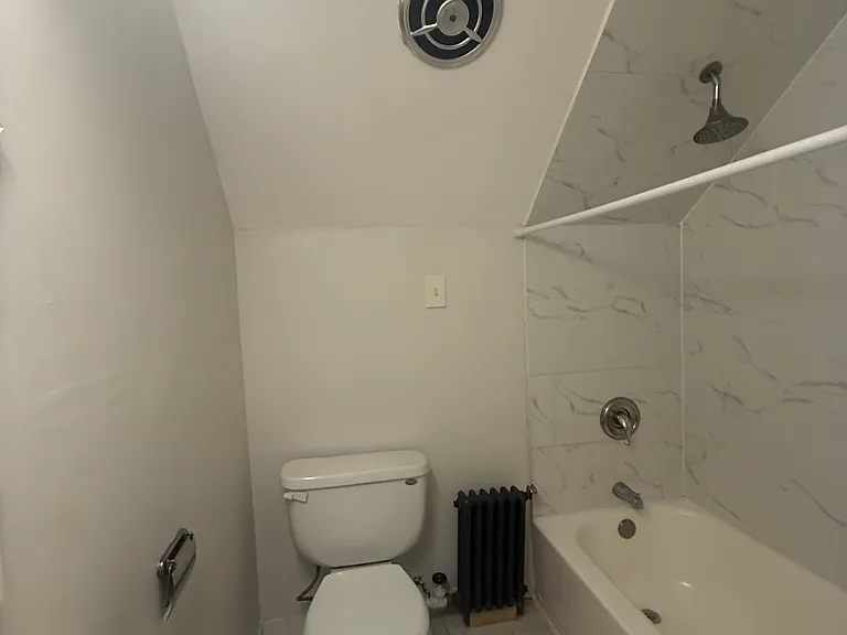 409 Bacheller Ave #2 — Photo 22